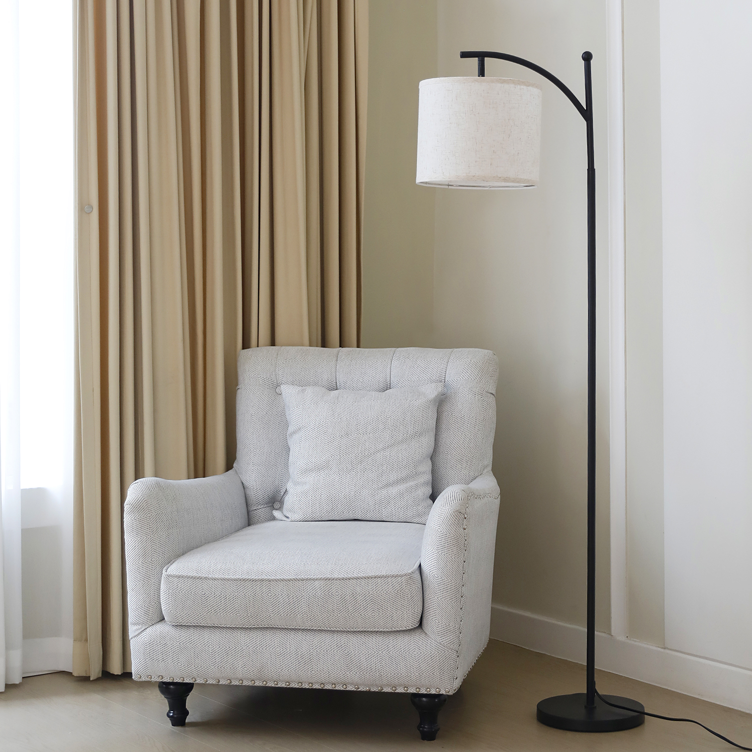 Matte Black Arc Floor Lamp for Living Room and Bedroom, with Remote Control and Stepless Dimming Bulb, Colors Tempurature & Brightness Adjustable